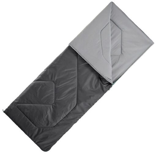 Naši návrhári vytvorili ekologický spací vak Arpenaz 15° na pohodlné spanie v kempingu pri teplotách okolo 15 °C.