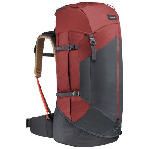Náš tím vytvoril tento pohodlný batoh s jednoduchým nastavením pre mužov na niekoľkodňové horské túry.