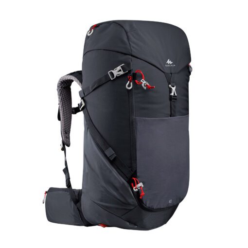 Náš tím vyvinul tento veľmi pohodlný batoh s priedušným chrbtom so sieťkou na pravidelnú horskú turistiku.