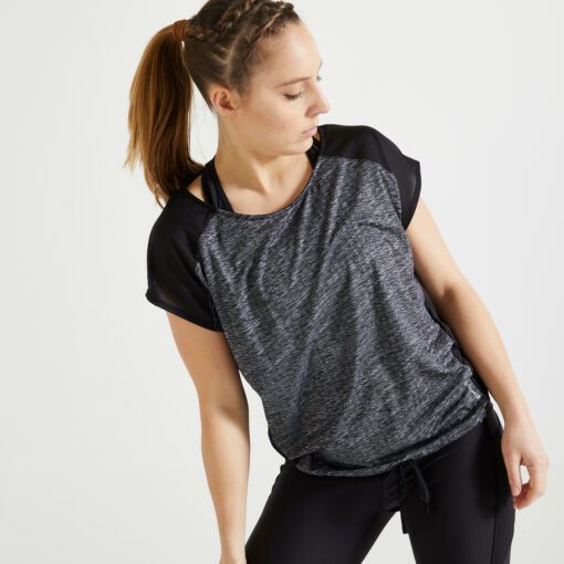Hľadáte voľné tričko s krátkymi rukávmi na fitness? Naši návrhári pre vás také vytvorili.
