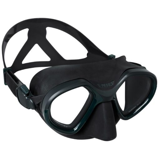 Dvojzorníková maska s veľmi pružnou silikónovou lícnicou poskytujúcou pohodlie pri podmorskom rybolove.