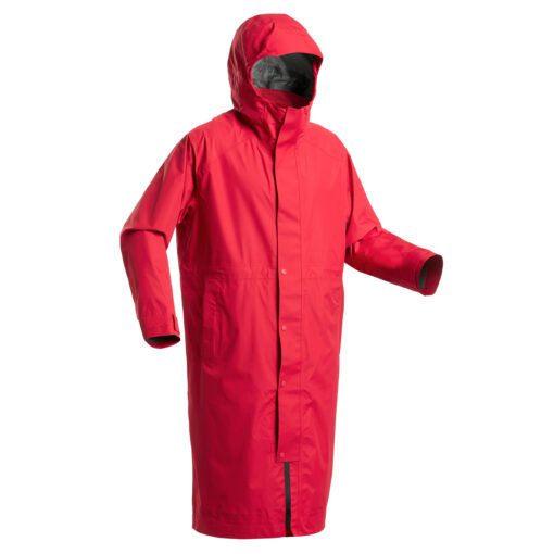 Naše tímy navrhli tento ochranný plášť na lyžiarske preteky. Má vynikajúcu nepremokavosť a ochráni vás pred nepriaznivým počasím medzi jednotlivými jazdami.