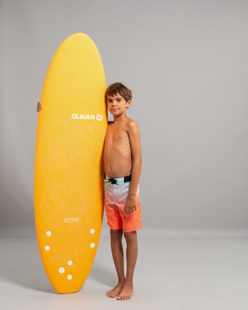 Naše návrhárske tímy vyvinuli tieto plážové kúpacie šortky pre pokročilých surfistov vo veku od 7 do 15 rokov.