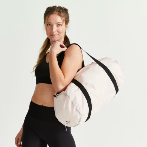 Náš tím pre vás vytvoril túto tašku na prenos výbavy na fitness.