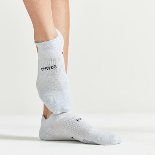 Neviditeľné ponožky s flitrovým efektom. Hodia sa do každej obuvi na fitness.