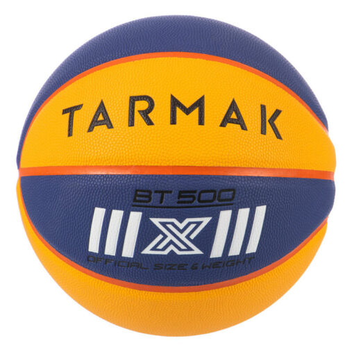 Basketbalová lopta veľkosti 6 s obvodom 730 mm ale s hmotnosťou lopty veľkosti 7 (610 g) určená na hru 3 na 3.