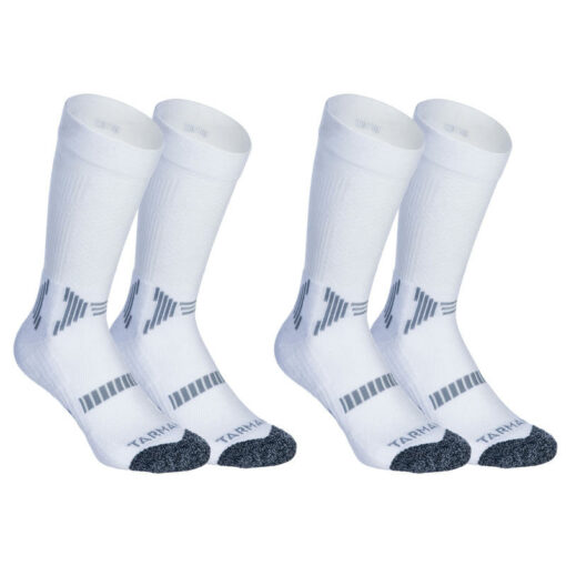 Ponožky Mid 500 sú určené na basketbal. Skladajú sa zo zmesi bavlny a syntetického materiálu