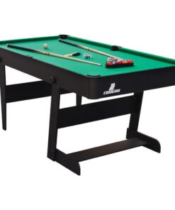 Veľký herný stôl s rozmermi 152 x 79 x 76 cm (D x Š x V) Vám ponúka hraciu plochu o rozmere cca 68 x 144 cm (Š x D)
