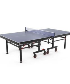 Užite si výkon súťažného stola schváleného ITTF! Potrebujete priestor? Bez námahy ho zložíte a premiestnite. Doska s hrúbkou 25 mm je v prípade poškodenia ľahko vymeniteľná.