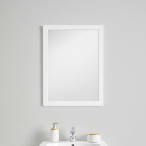 Tento artikel je k dispozícii IBA ONLINE. Biele zrkadlo s 15 mm rámom z MDF zo série RICO. Doplnte si zo série RICO ďalšie skrinky a vytvorte si tak príjemnú svetlú kúpeľňu v jednotnej farbe. Upozornenie: Tento artikel nie je vystavený v našich predajniach.